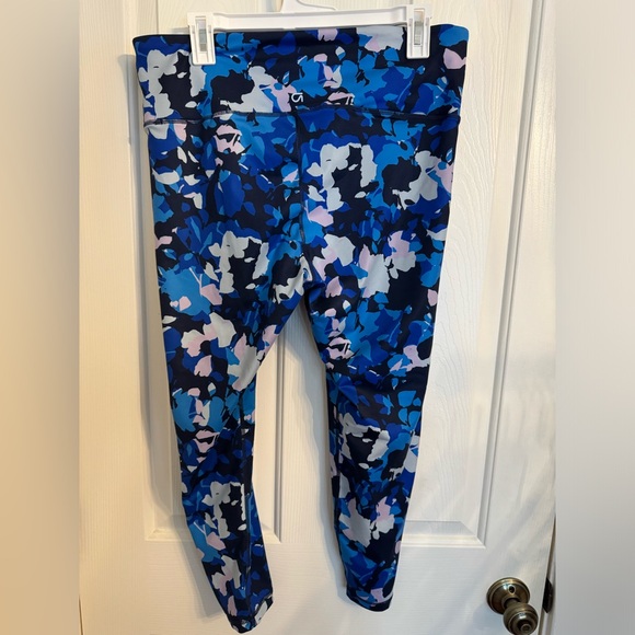 Gap Fit Active Leggings - Picture 2 of 3